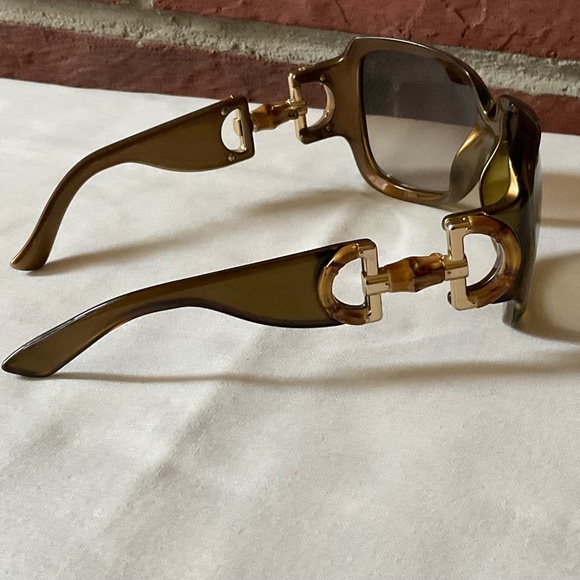 Gucci Bamboo Horsebit Sunglasses Made in Italy - Picture 7 of 12